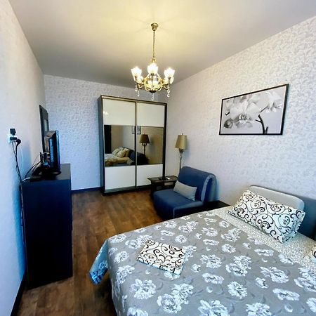 Italian Boulevard Modern Apartment 敖德萨 外观 照片