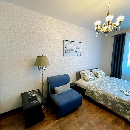 Italian Boulevard Modern Apartment 敖德萨 外观 照片
