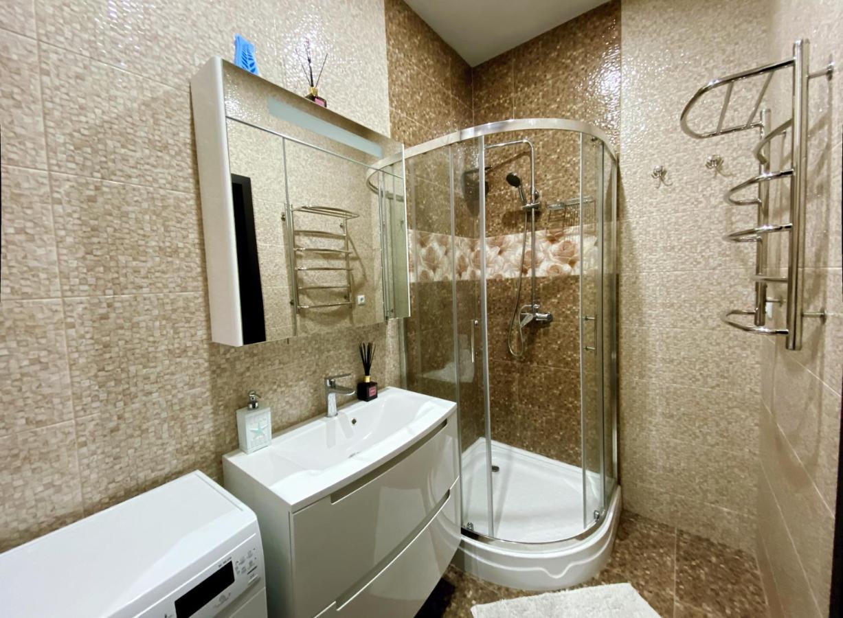 Italian Boulevard Modern Apartment 敖德萨 外观 照片